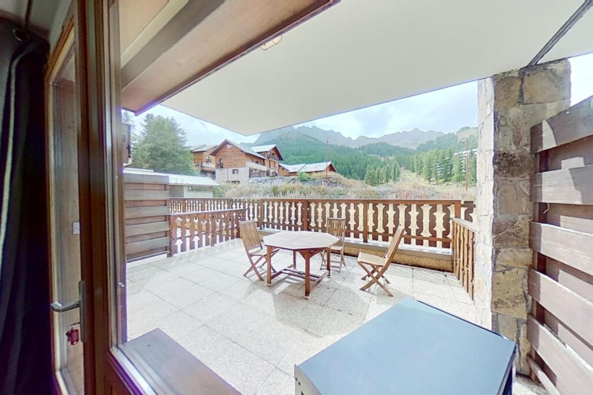 Casa-Amelie Terrace With View And Parking Διαμέρισμα Vars  Εξωτερικό φωτογραφία