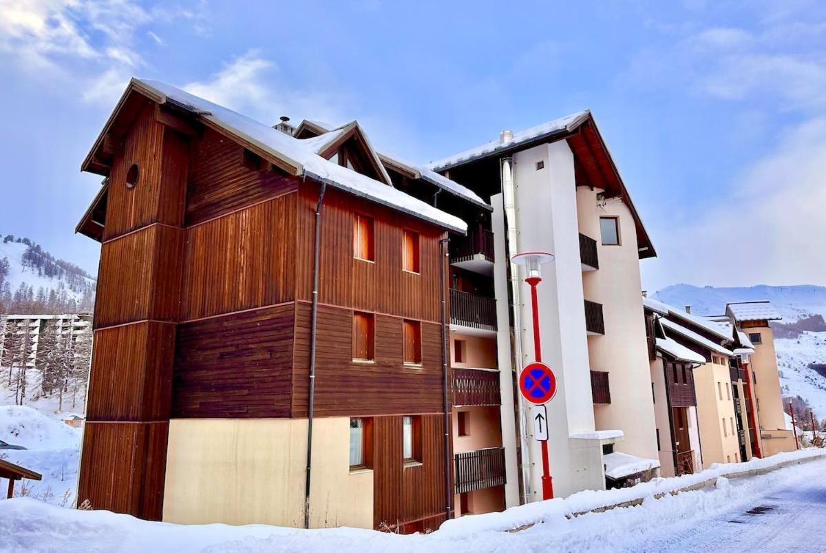Casa-Amelie Terrace With View And Parking Διαμέρισμα Vars  Εξωτερικό φωτογραφία